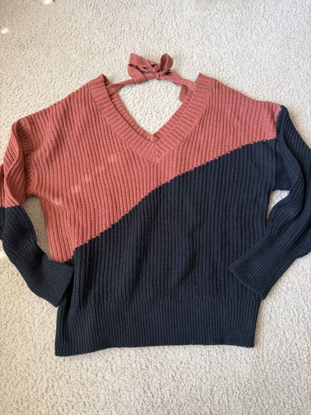 Diagonal Colorblock V-Neck Sweater in Dusty Rose and Navy